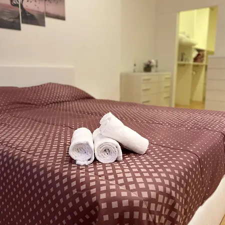 A Casa Di Dina Appartement *