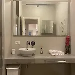 A Casa Di Dina